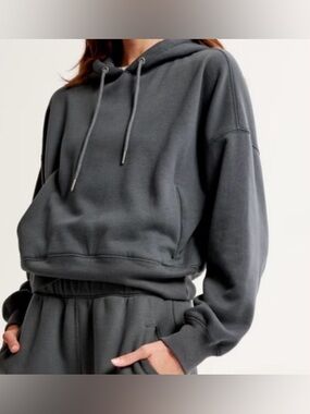Abercrombie kids YPB charcoal gray hooded sweatshirt Size 15/16